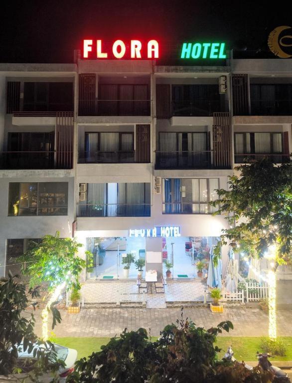 Flora Hotel Фукуок Екстер'єр фото